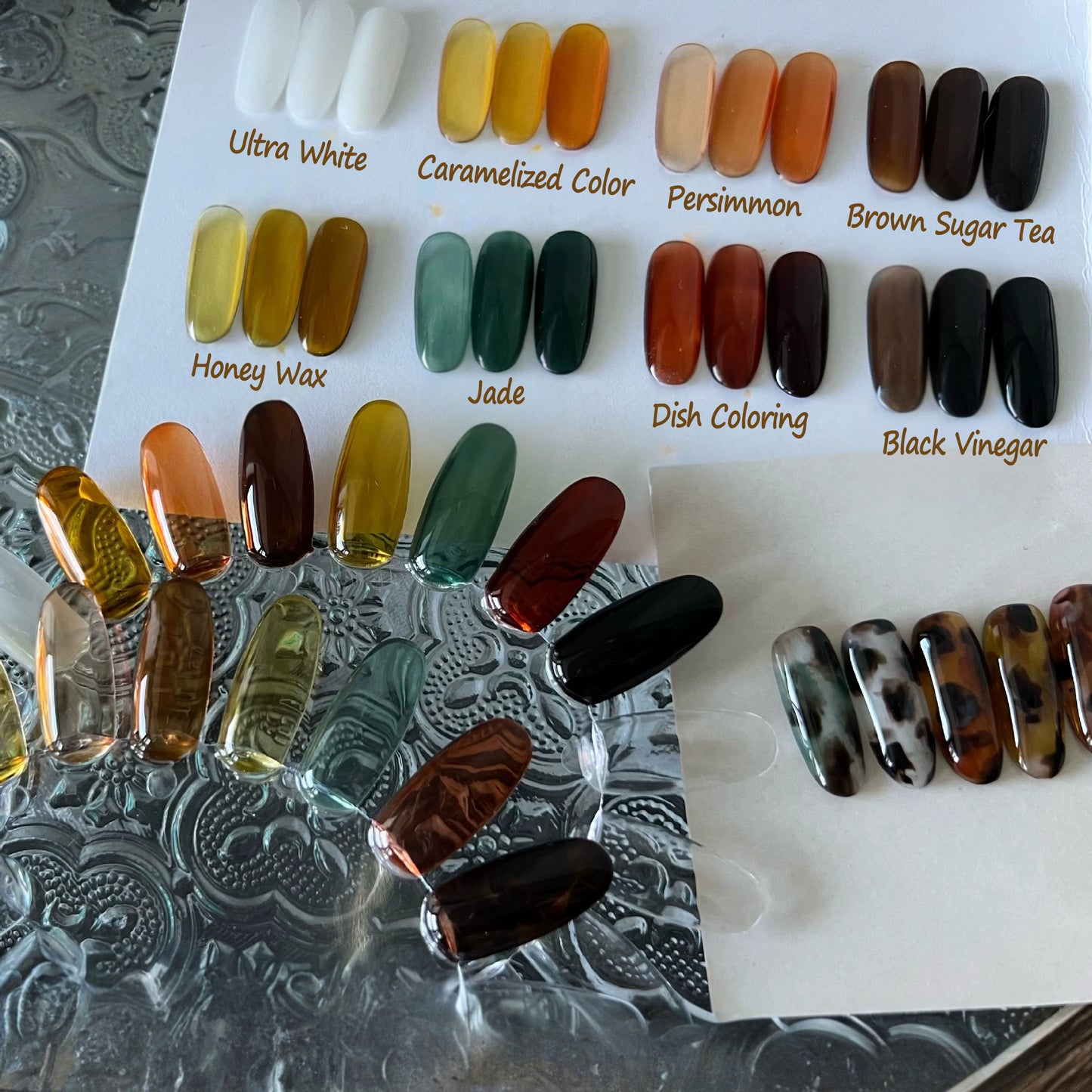 Adhiera la serie Vintage Amber Tortoiseshell | Esmalte de uñas de gel de café marrón semisparente de caramelo ámbar | Elegantes uñas de otoño e invierno